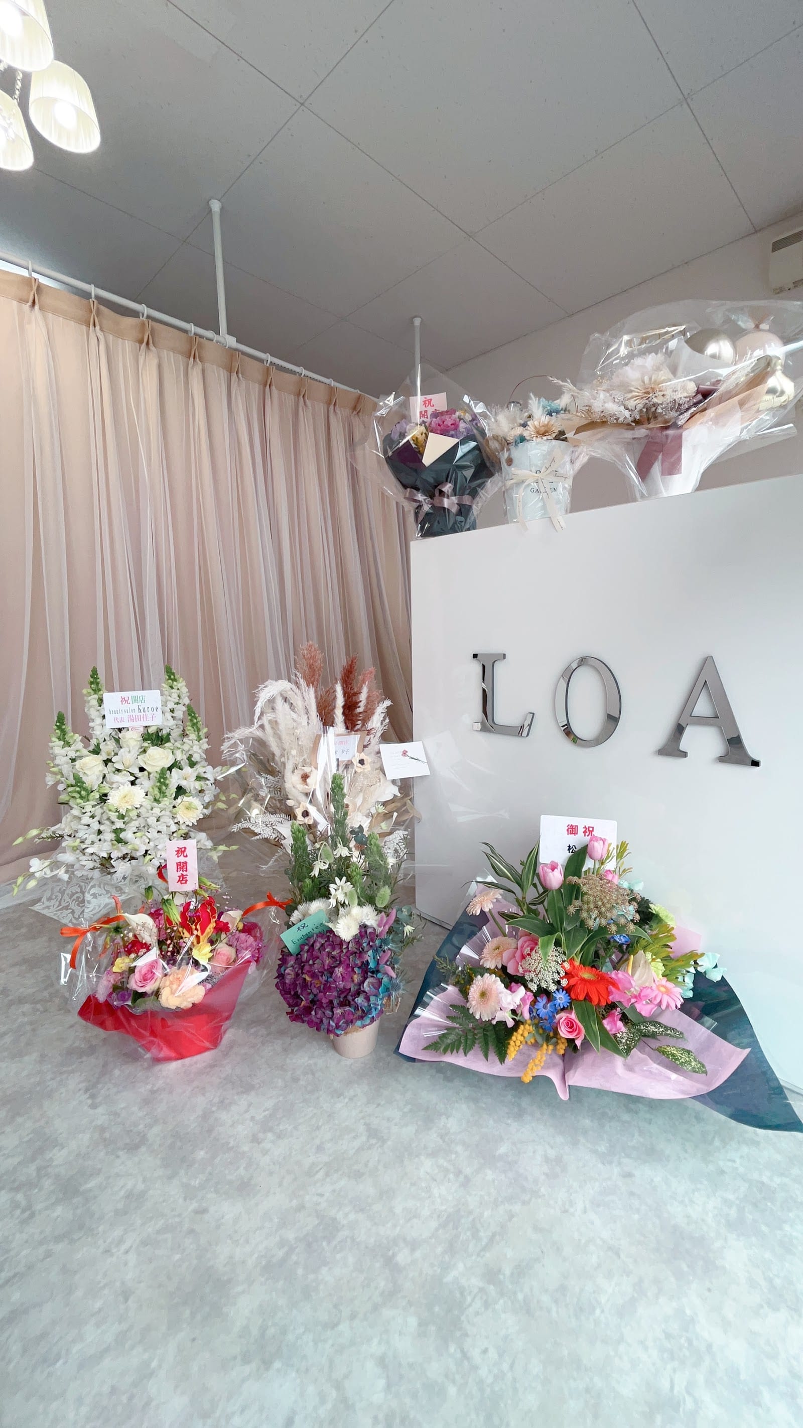 eyelash&nail Loa（会津若松）のメンズ眉毛サロン店内写真 1枚目