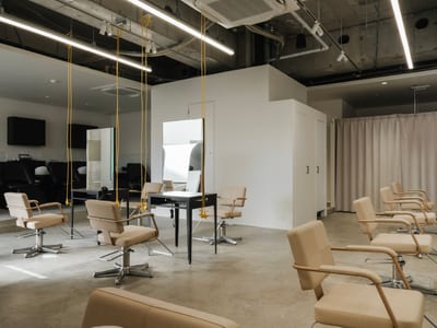 AVANCE.尼崎 店内写真 1枚目