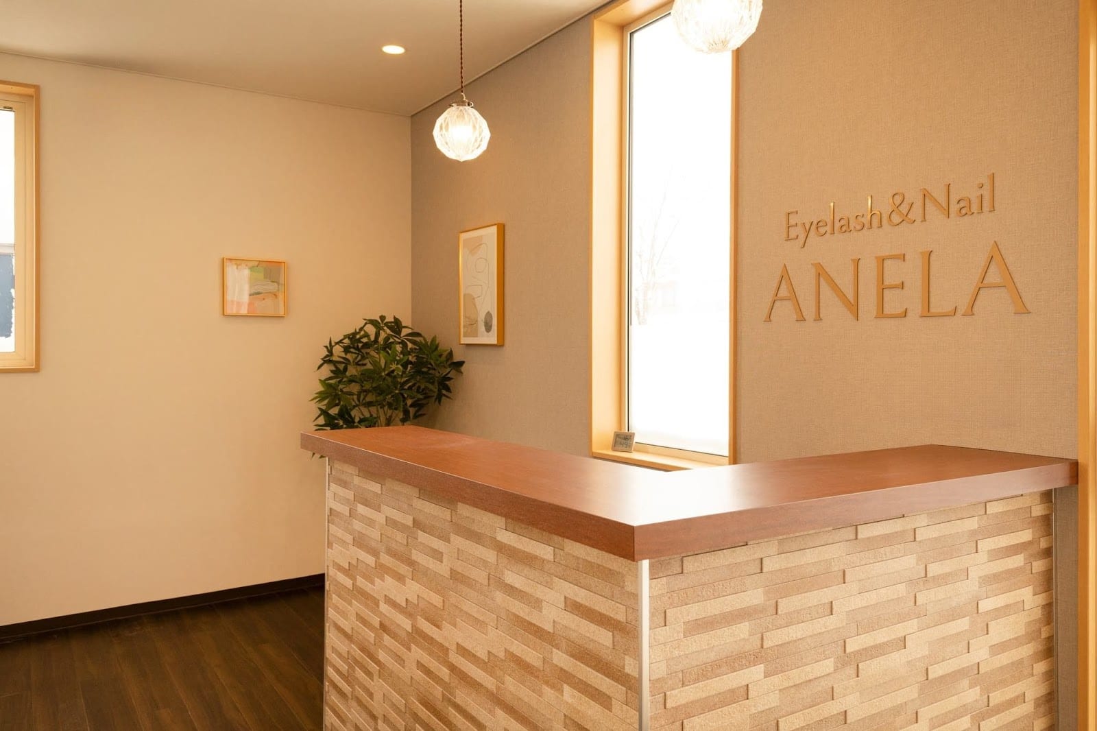 Eyelash&Nail ANELA 青森浜田店 まつげパーマ/マツエク/眉毛サロン/LED（青森）のメンズ眉毛サロン店内写真 1枚目