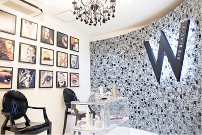 W EYE BEAUTY表参道 店内写真 3枚目