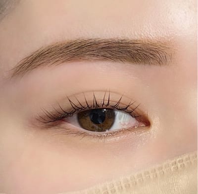 Aviss表参道 アイブロウ eyebrow 店内写真 2枚目