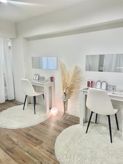 eyelash salon 75. 店内写真 2枚目