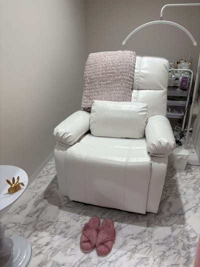 眉毛とまつげパーマの専門店 ロレインブロウ 恵比寿店 店内写真 2枚目