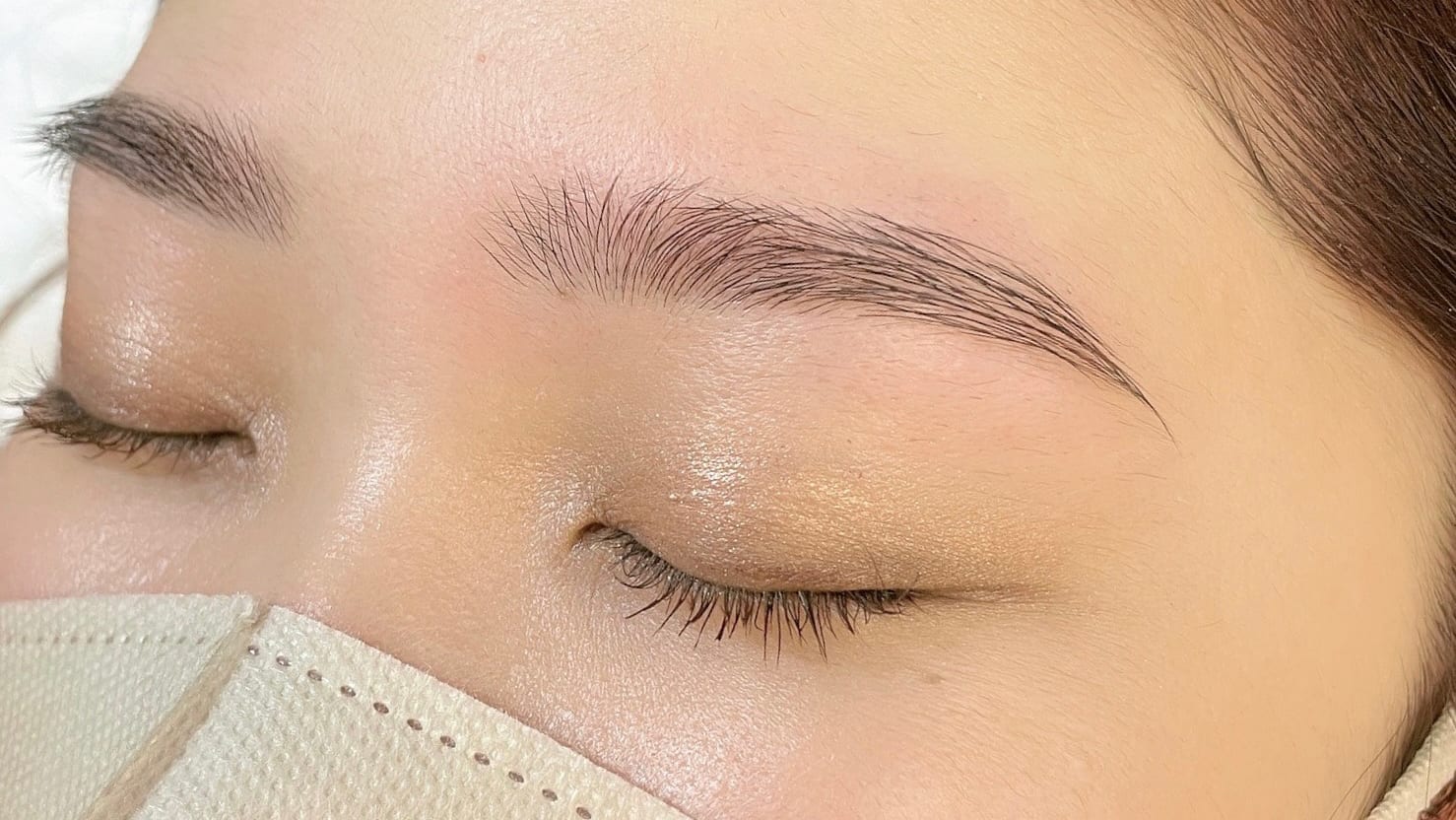 M brow 福岡天神店(福岡)のメンズ眉毛サロン店内写真 1枚目