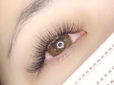 Eyelash Salon Blanc～まつげエクステと眉の専門美容室～天神南店 店内写真 2枚目