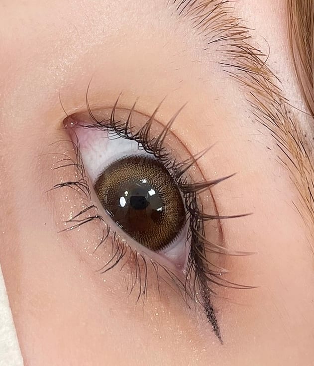 Eyelash Salon Blanc～まつげエクステと眉の専門美容室～ イオンモール福津店（福津）のメンズ眉毛サロン店内写真 1枚目