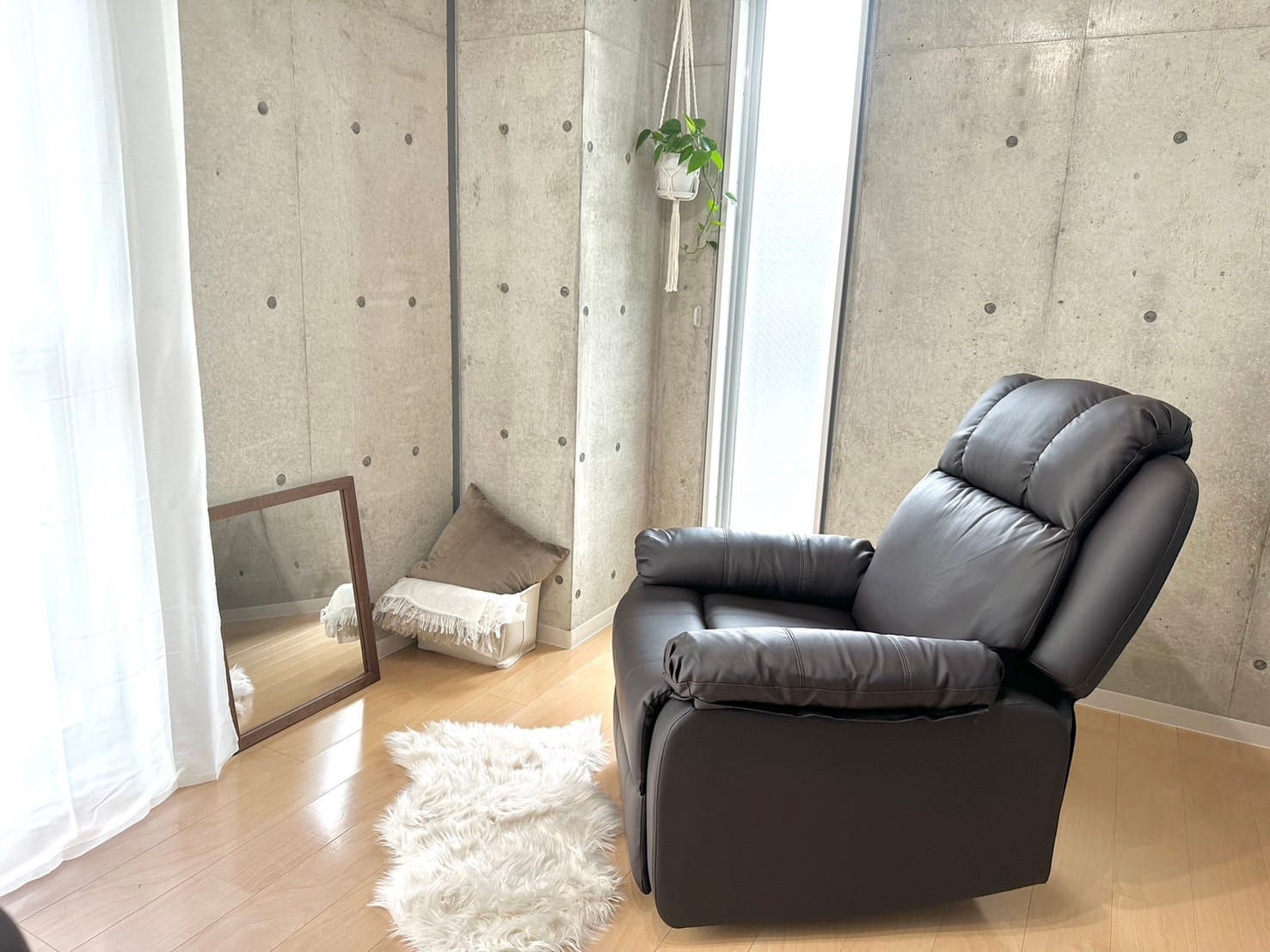 Bliss＆Co.津田沼アイブロウ・アイラッシュ・まつ毛パーマ（船橋）のメンズ眉毛サロン店内写真 1枚目