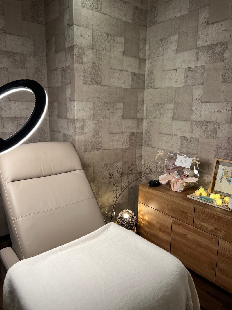 Lani eyelash salon 銀座（銀座）のメンズ眉毛サロン