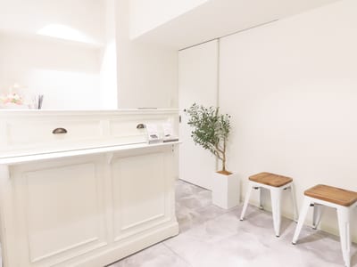 WHITE EYE 銀座 店内写真 3枚目