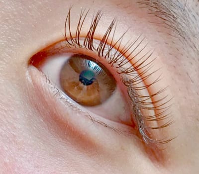 まつげパーマ＆マツエク＆眉毛専門 キューラッシュ銀座店 店内写真 1枚目