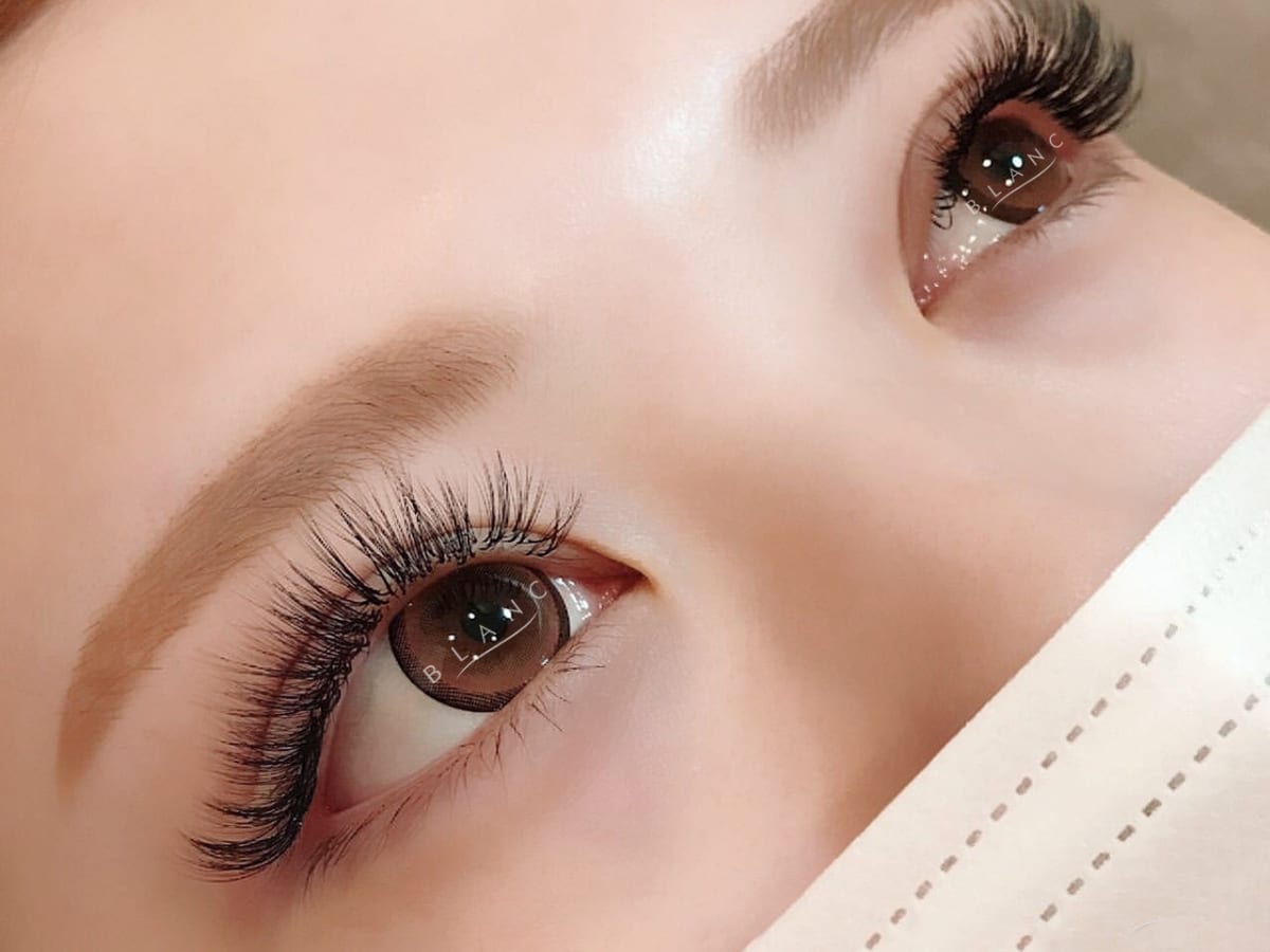 Eyelash Salon Blanc~まつげエクステと眉の専門美容室~なゆた浜北店(浜北)のメンズ眉毛サロン店内写真 1枚目