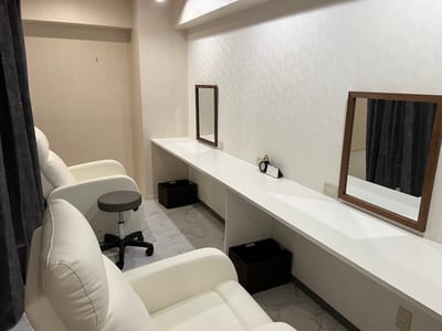眉毛×まつ毛パーマ×コルギ専門店 店内写真 2枚目
