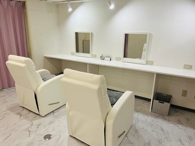 眉毛×まつ毛パーマ×コルギ専門店 店内写真 4枚目
