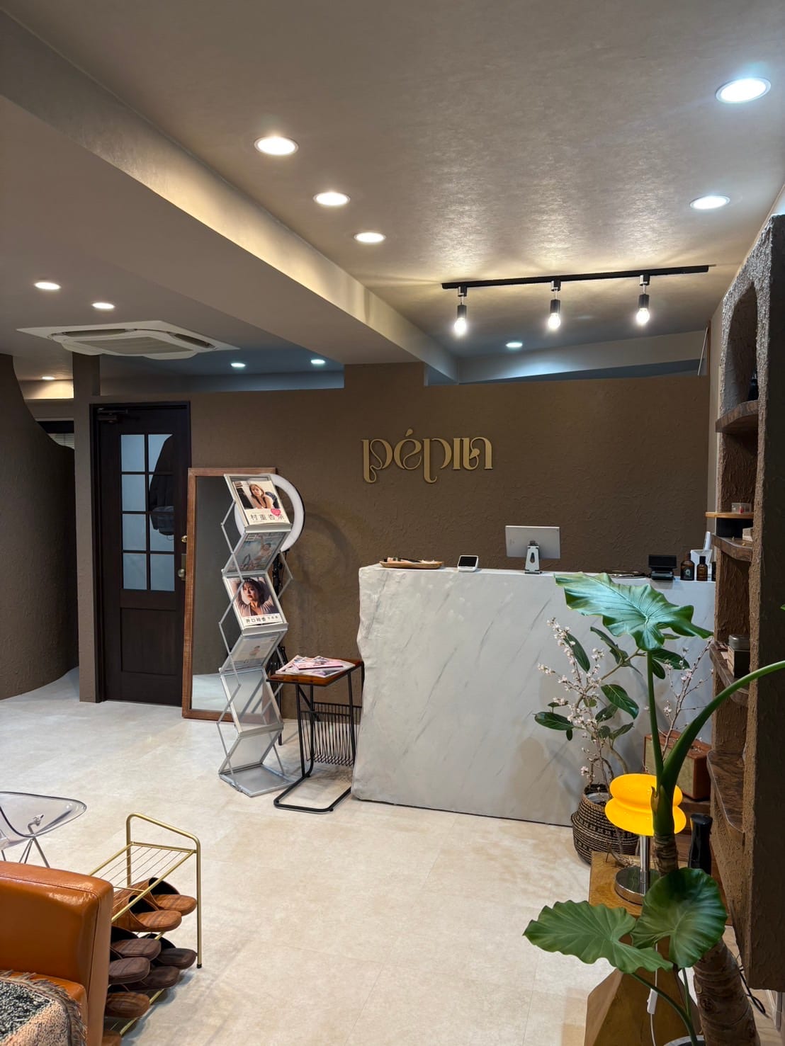 pepin（原宿）のメンズ眉毛サロン店内写真 1枚目