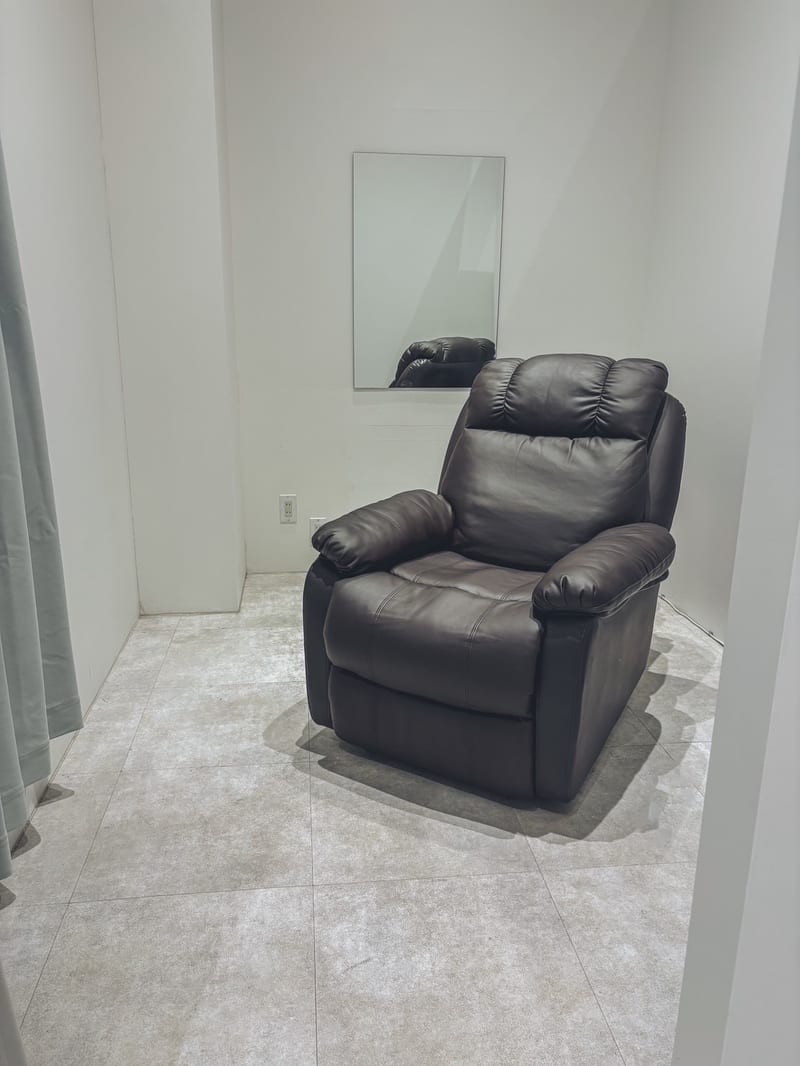 眉毛とまつげパーマ専門店BROW+栄店(久屋大通)のメンズ眉毛サロン
