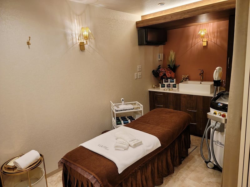 Premium Salon DIVATY（市原）のメンズ眉毛サロン