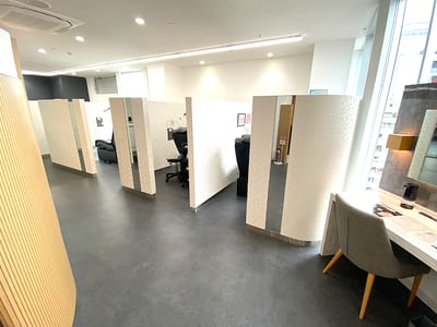眉毛・まつ毛パーマ専門サロン エサージュ池袋店 店内写真 4枚目