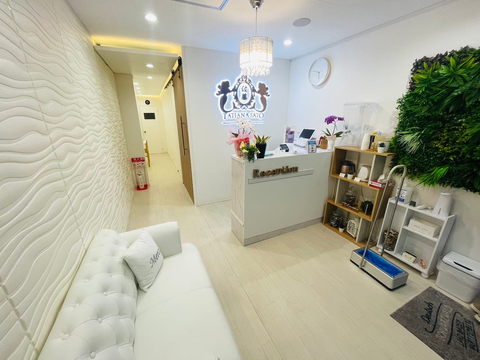 アイラッシュ&フェイシャル ESTHETIC.S.Japan（掛川）のメンズ眉毛サロン店内写真 1枚目