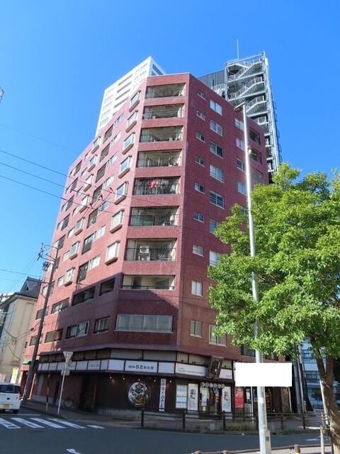 レピア名古屋金山店（金山）のメンズ眉毛サロン