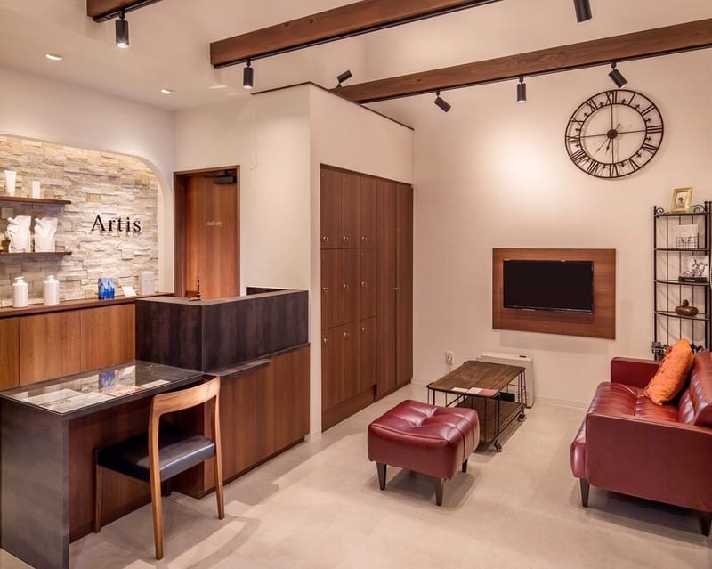 Artis eye design（春日井）のメンズ眉毛サロン