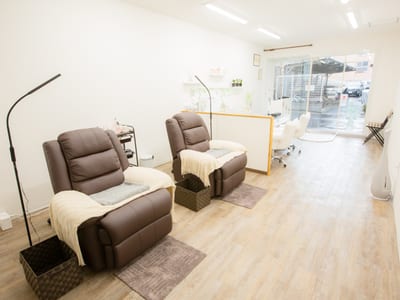Romine アイラッシュ＆ネイルサロン 店内写真 3枚目