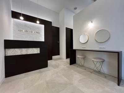 完全個室eyelash salon Rey熊本上通店 まつげパーマパリジェンヌ 店内写真 1枚目