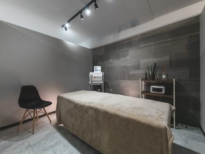眉毛サロン8BROW桑名店 店内写真 3枚目