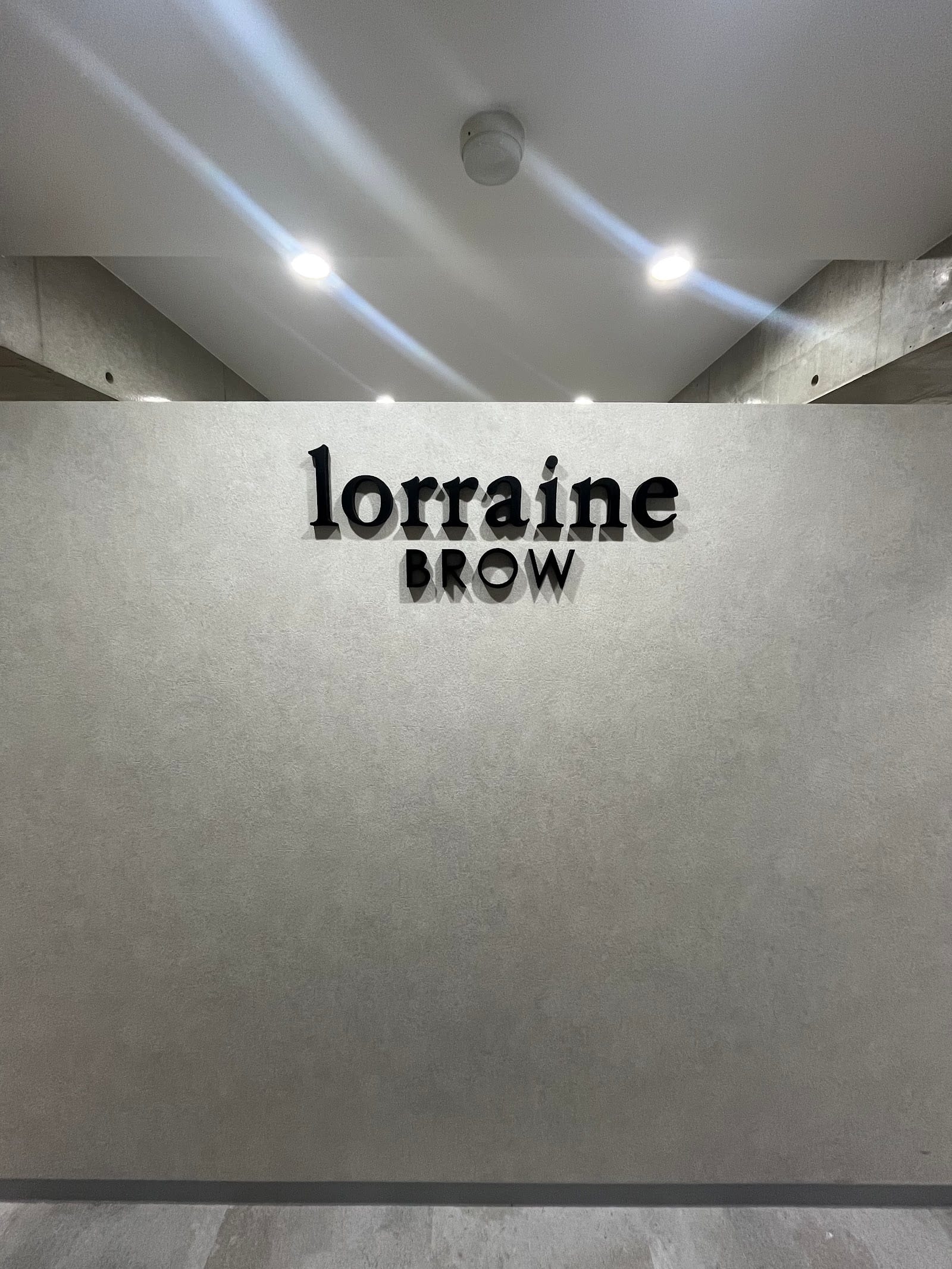 眉毛とまつげパーマの専門店 ロレインブロウ 京都駅前店（京都駅）のメンズ眉毛サロン店内写真 1枚目