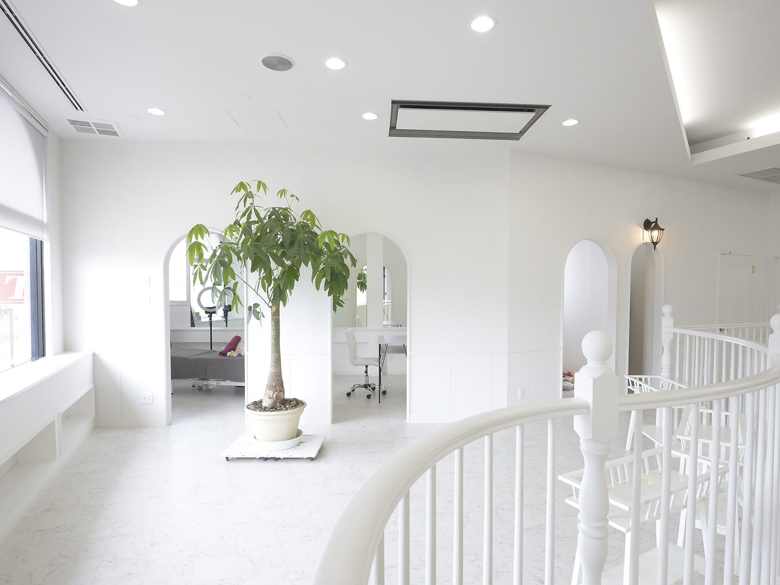 Beauty Lounge ADORE（町田）のメンズ眉毛サロン店内写真 1枚目