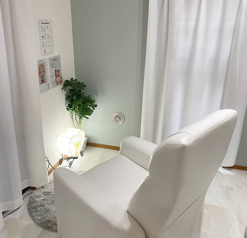 WHITE EYE 町田(町田)のメンズ眉毛サロン