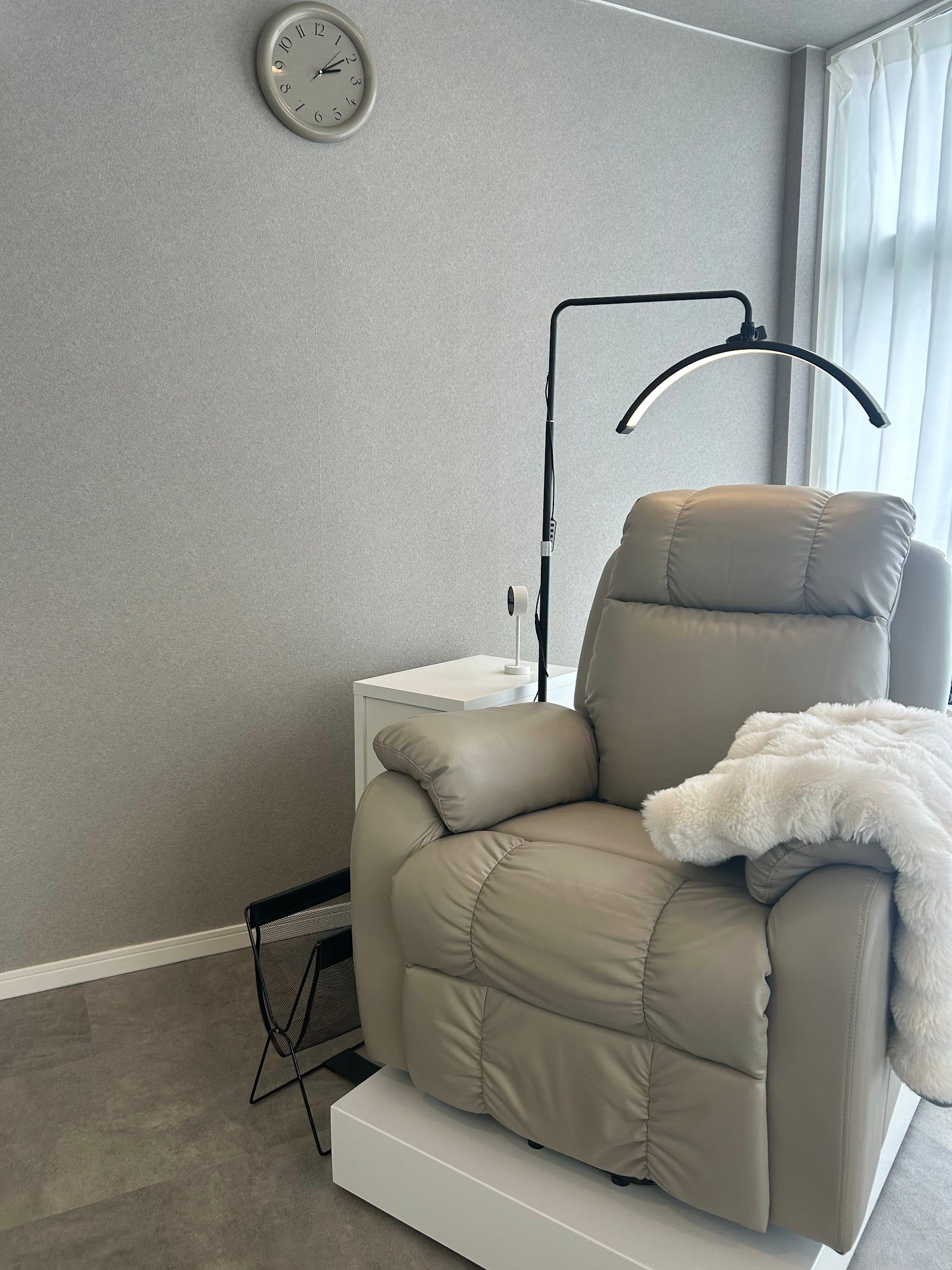 beauty salon LUNE 光町店（松阪）のメンズ眉毛サロン店内写真 1枚目