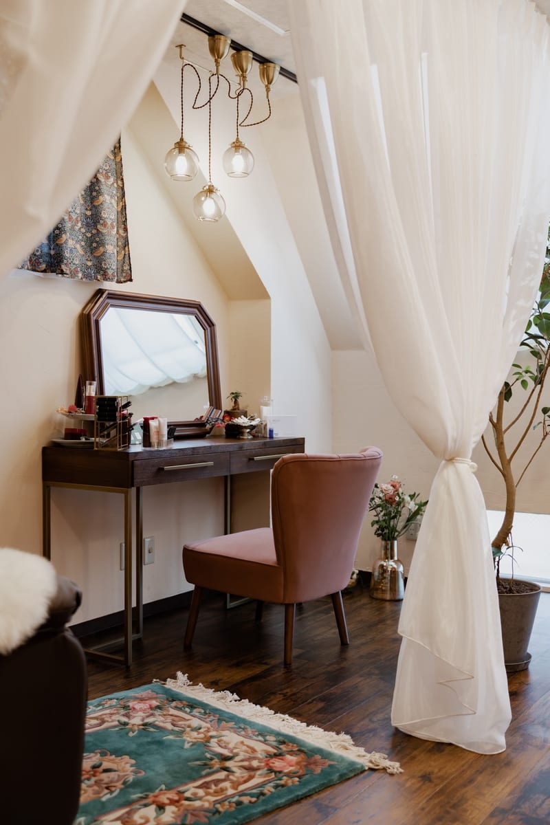 TOMOWL beauty method salon（明大前）のメンズ眉毛サロン