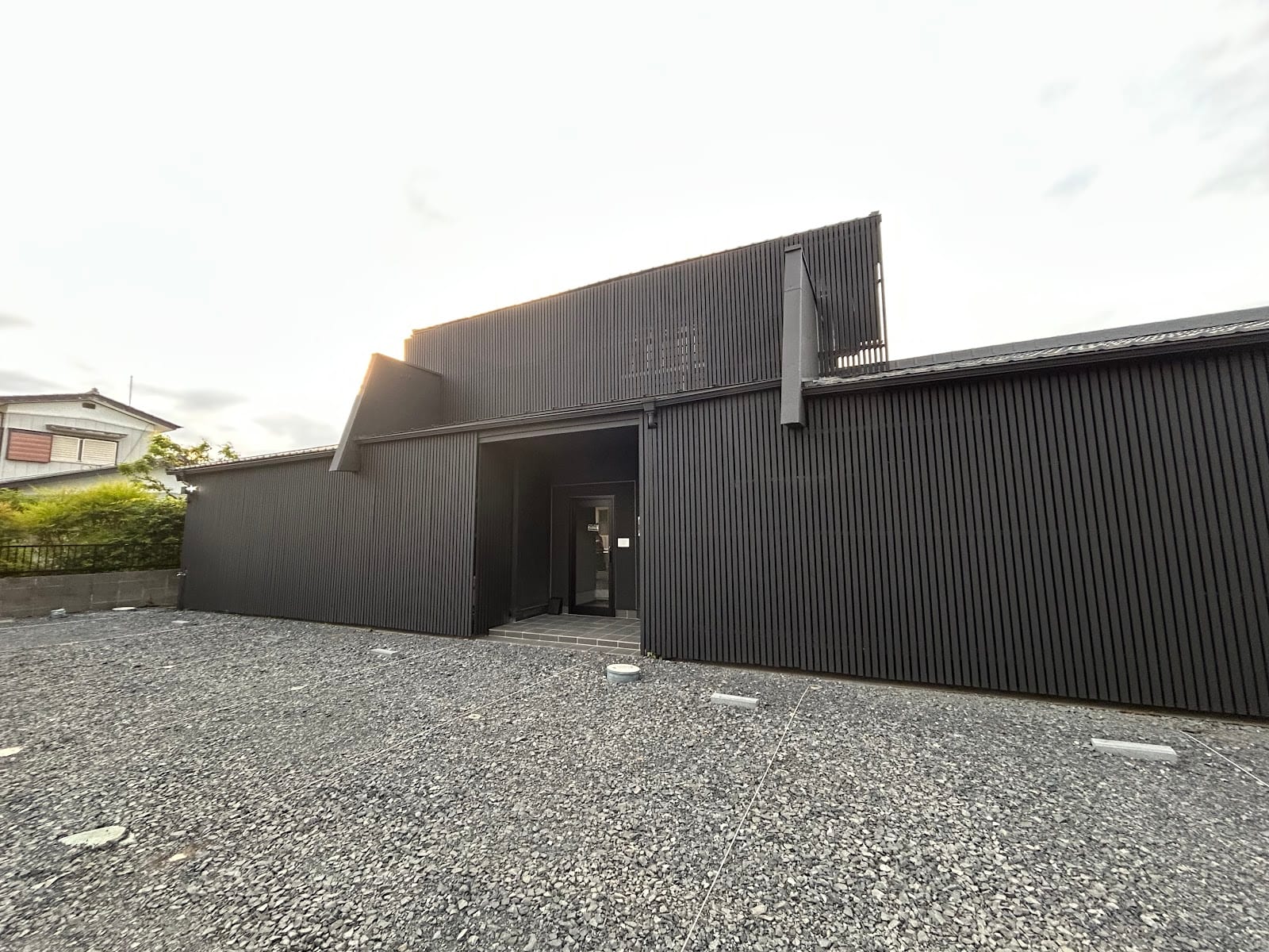 まつげ・眉毛・ネイルサロン Salon Liangeひたちなか店（水戸）のメンズ眉毛サロン店内写真 1枚目