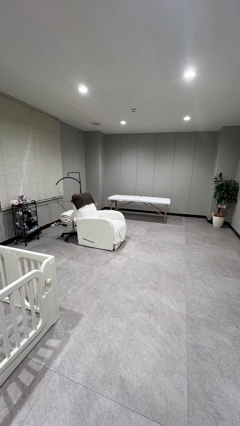 F room Miyazaki(宮崎)のメンズ眉毛サロン