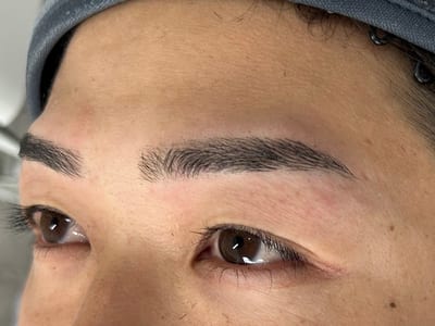 メンズ眉毛専門店 Brow×Skin Lab RoKo 店内写真 2枚目