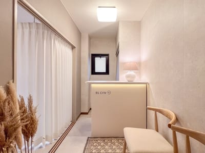 まつげパーマと眉毛専門店BROW＋新丸子店 店内写真 3枚目