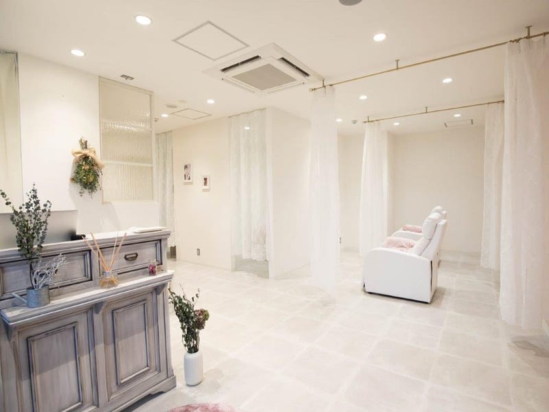 eyelash salon Anela 流山おおたかの森店（流山）のメンズ眉毛サロン