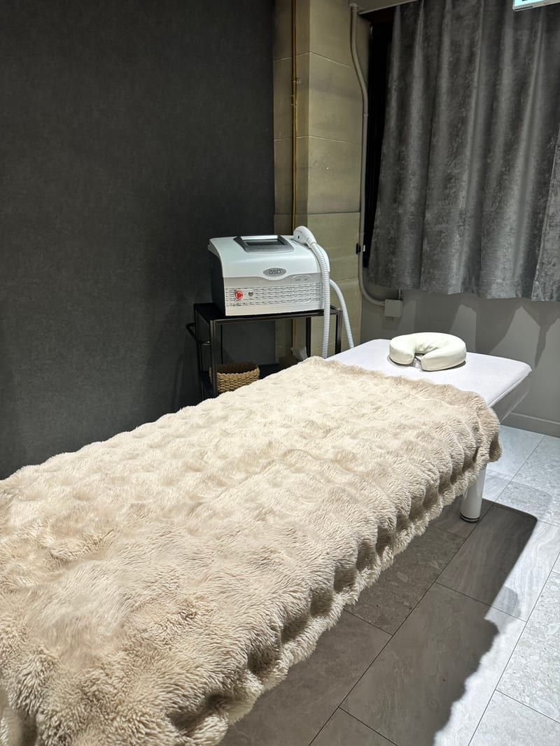 メンズ眉毛&脱毛専門サロン エイトの店内写真3