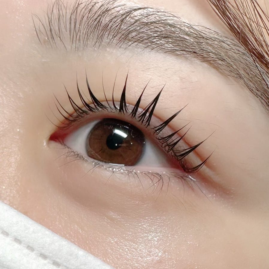 ECLART eye＆Laurel 中野店（中野）のメンズ眉毛サロン店内写真 1枚目