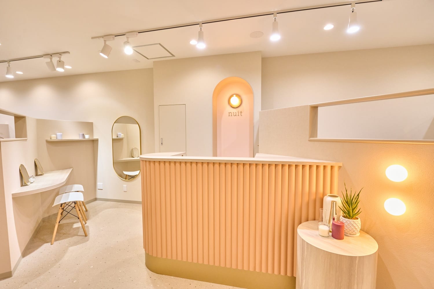 Switchまつげパーマ/まつげエクステ（中野）のメンズ眉毛サロン店内写真 1枚目