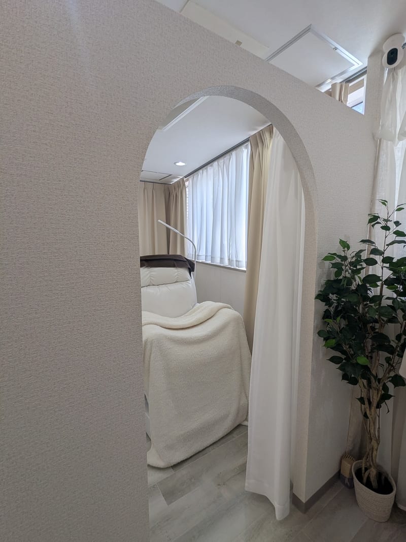 眉毛とまつ毛パーマの専門店viviell 上本町店(難波)のメンズ眉毛サロン