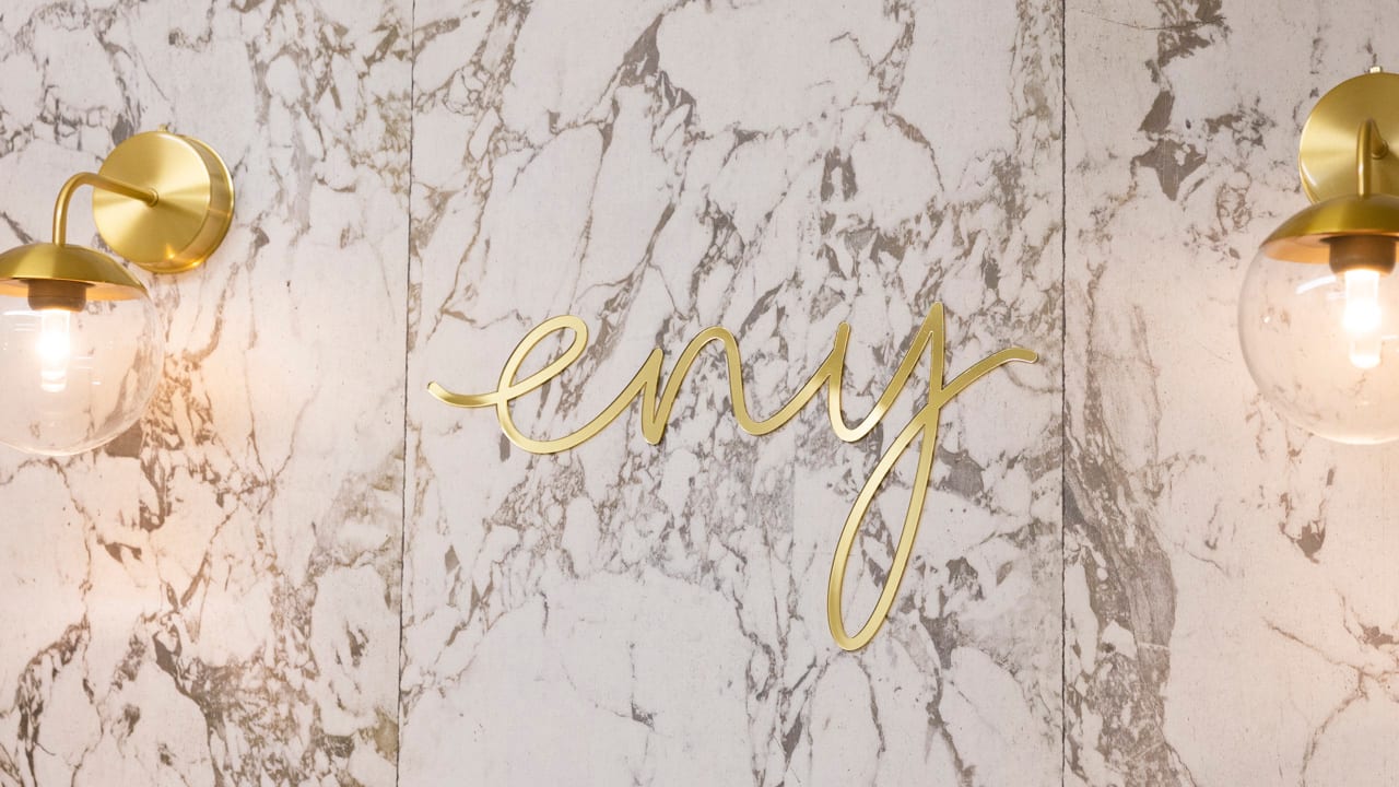 まつ毛と眉毛専門店 eny 津田沼（習志野）のメンズ眉毛サロン店内写真 1枚目