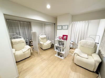 アイブロウ×まつげパーマ アンドグレース・ブロウ 岐阜 大垣店 店内写真 3枚目