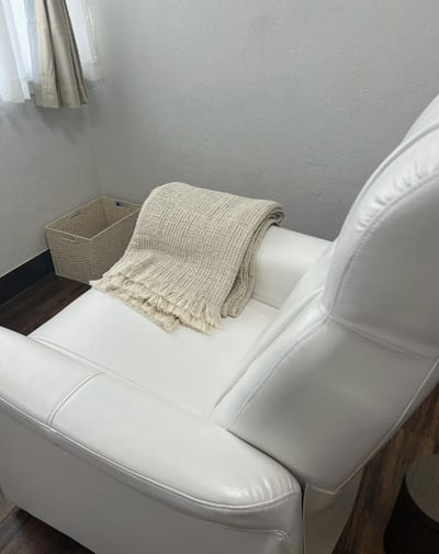 眉毛×まつ毛専門店 WHITE EYE 岡山店 店内写真 4枚目