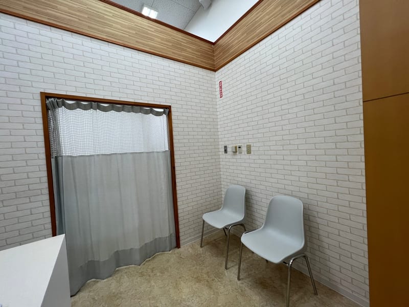 まつげエクステ 綿帽子 ウイングタウン岡崎店(岡崎)のメンズ眉毛サロン