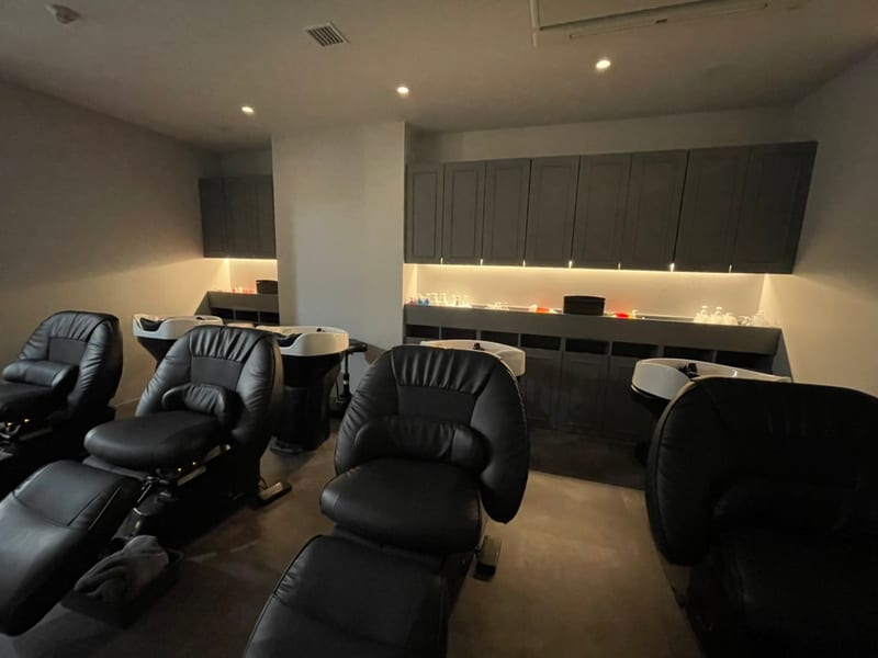 PLATINA Nail & Eyelash Salon(表参道)のメンズ眉毛サロン