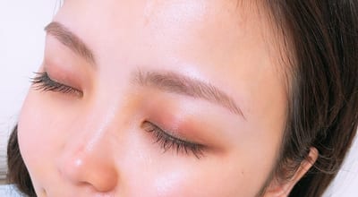brow bar tokyo 乃木坂 店内写真 1枚目