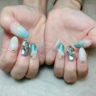 ネイル・まつげパーマ・眉毛 専門店 Salon Bi.（サロンビーアイ） 店内写真 4枚目