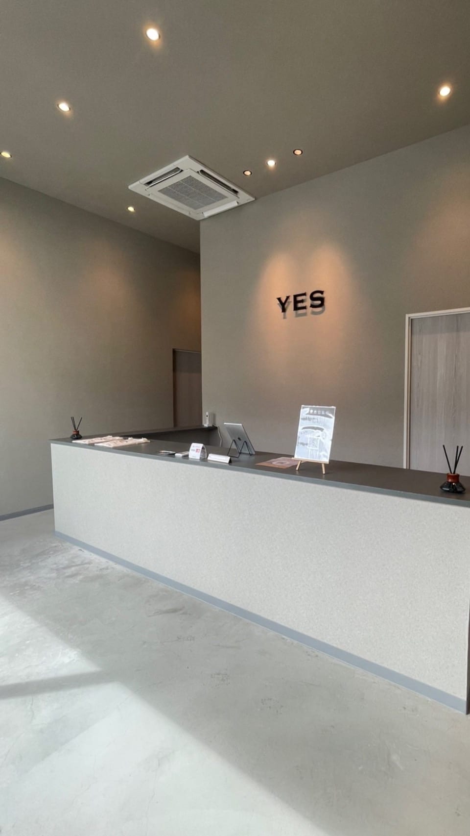 メンズ脱毛サロンYES 佐賀店（佐賀）のメンズ眉毛サロン店内写真 1枚目