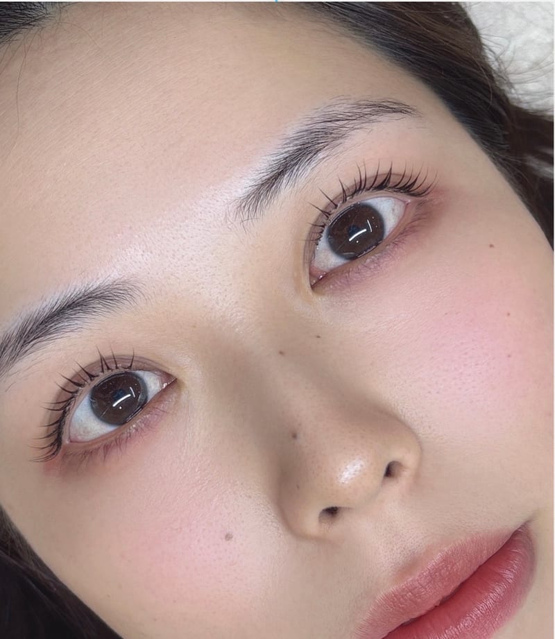 LUANA（鷺ノ宮）のメンズ眉毛サロン